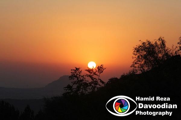 Sunrise in Sofeh Mountain in Isfahan 